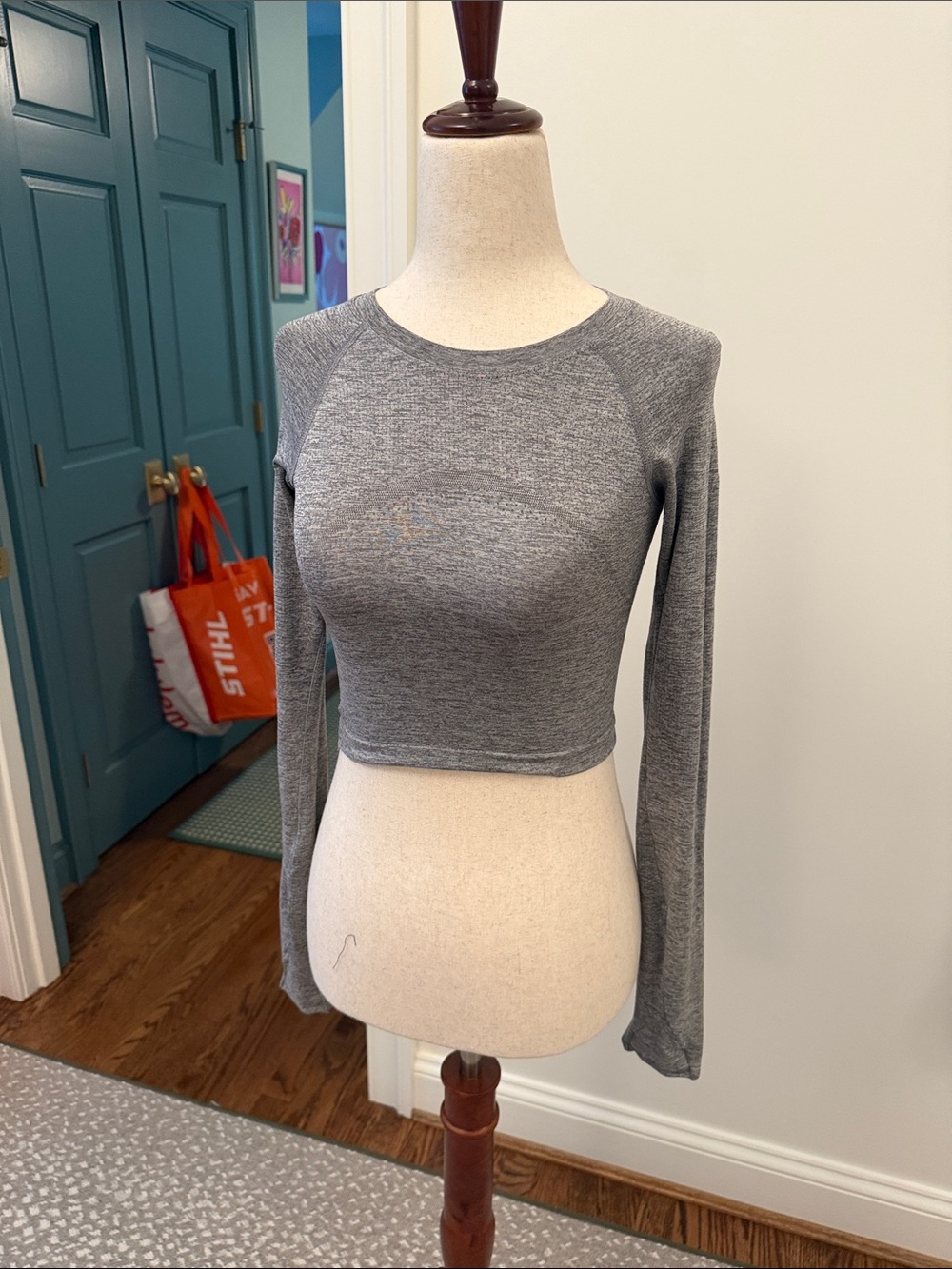 lululemon athletica Heathered Gray Long-Sleeve Crop Top